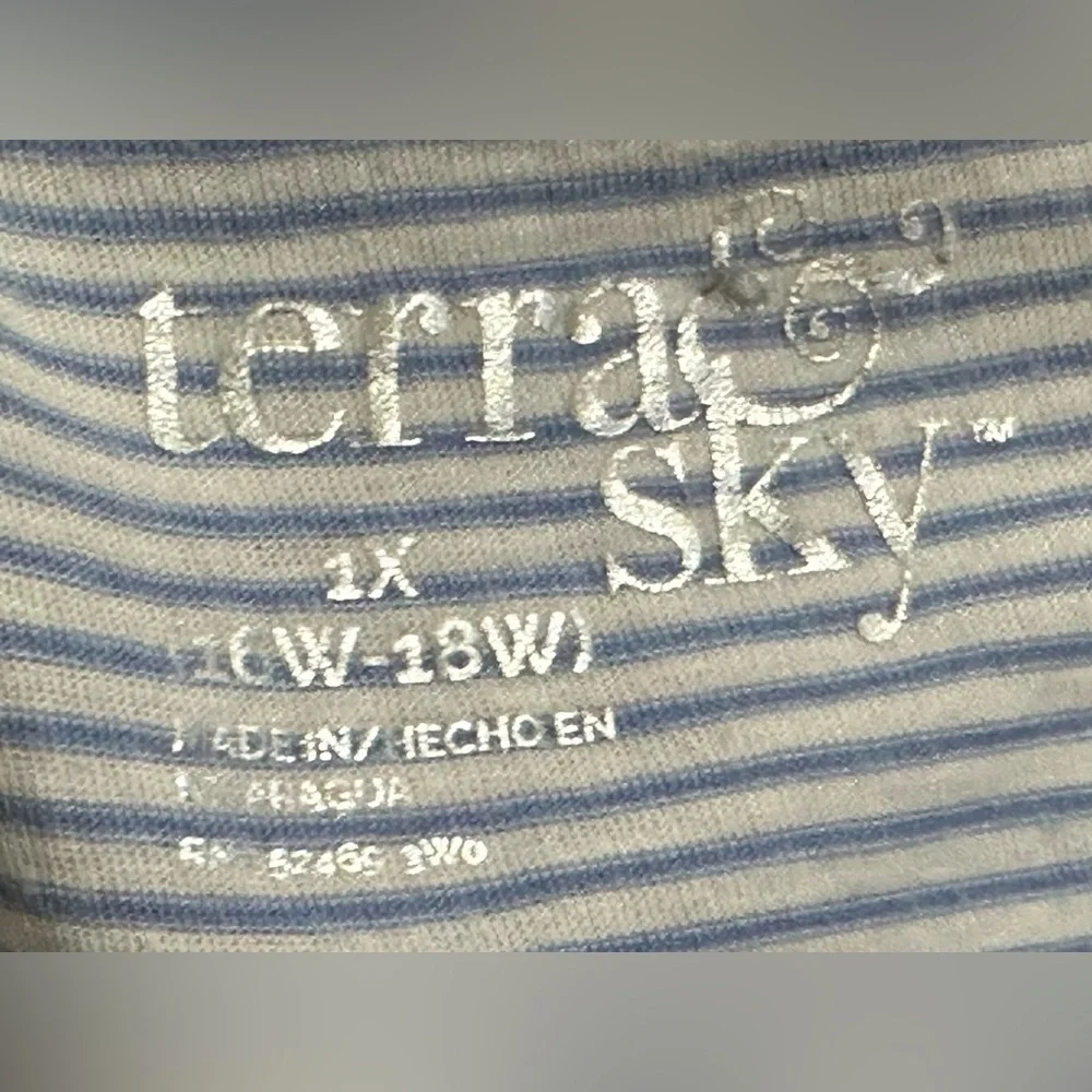 💙 Terra & Sky Women’s Crewneck Tee – Oxford Blue Stripe, Plus Size 1X  💙 - Picture 8 of 10